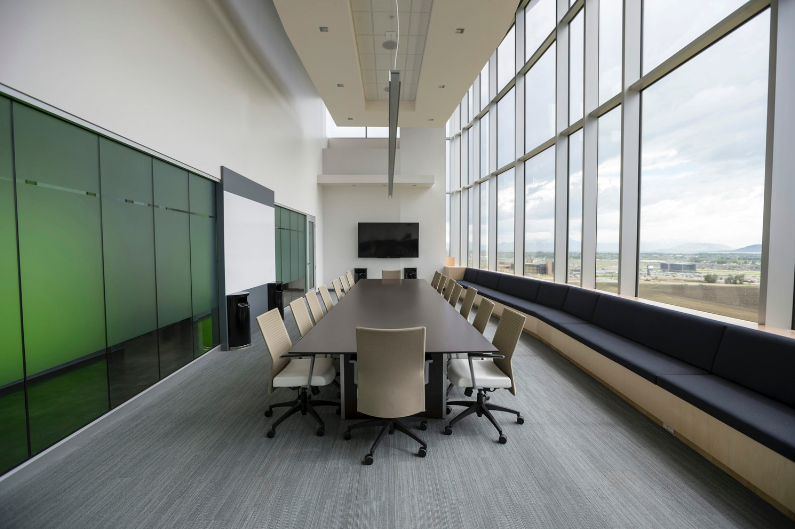 Hot Desks